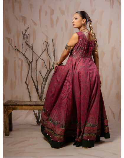 Mahroon Heritage Premium Lawn 3 Piece Frock Set