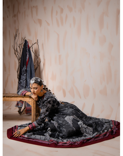 Black Heritage Premium Lawn 3 Piece Frock Set